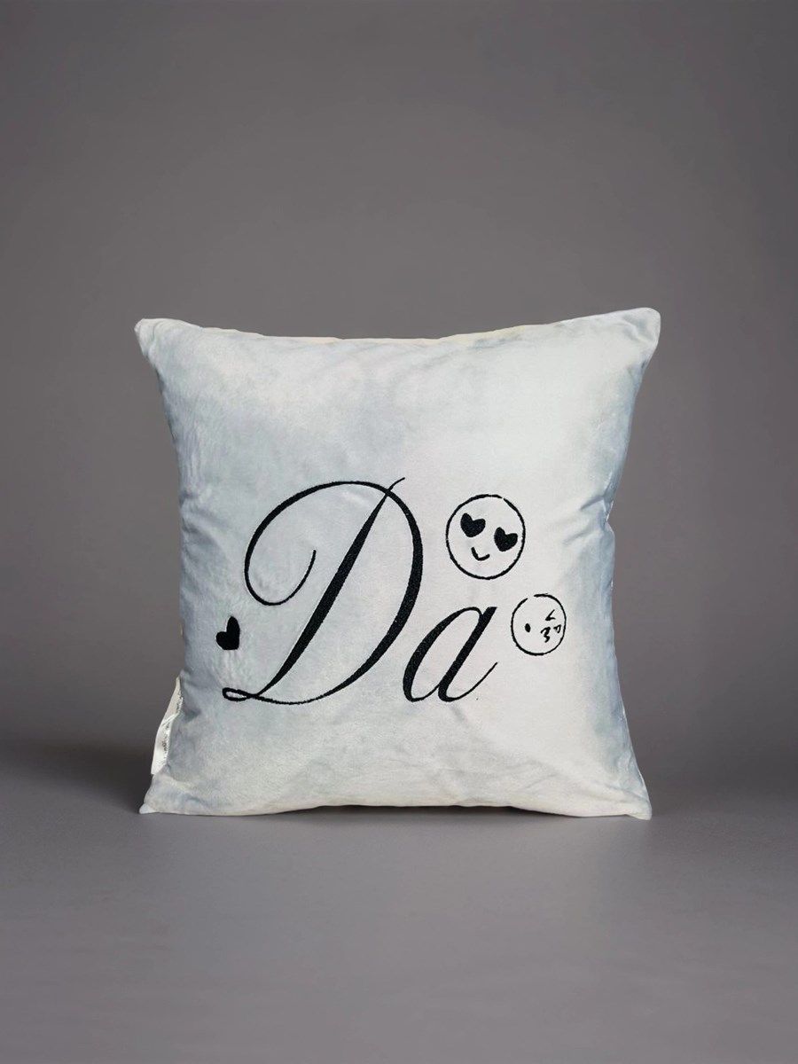 снимок Подушка декоративная "Да" 40*40 от магазина BIO-TEXTILES ОПТ