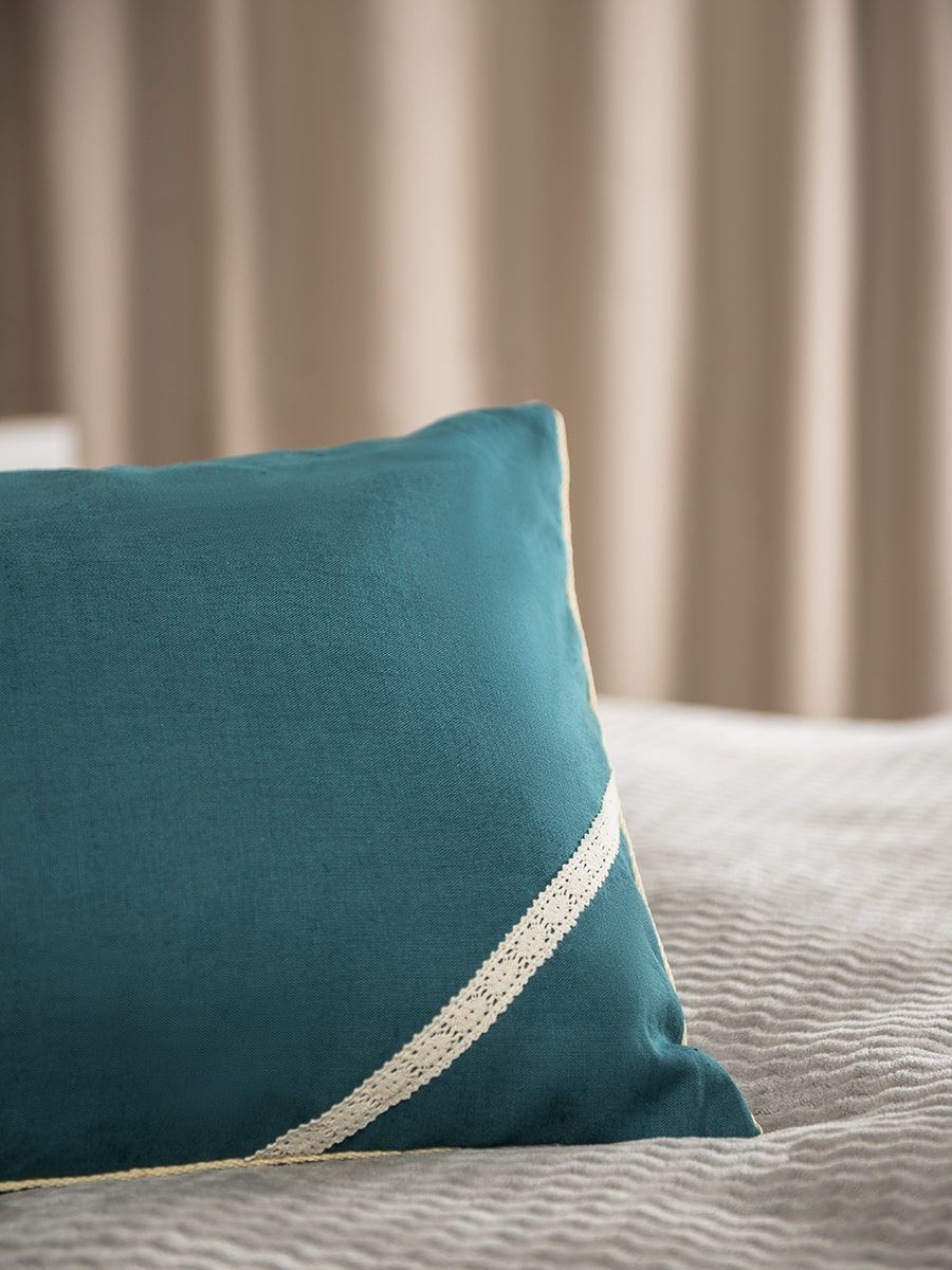 снимок Подушка "Кедровая магия"  Blue 40*60 от магазина BIO-TEXTILES ОПТ