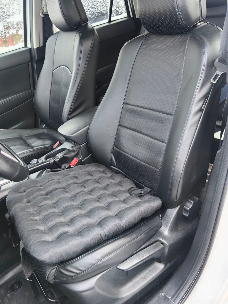 снимок Подушка автомобильная на сиденье "АВТО-БИО" черная 50*45 с креплением от магазина BIO-TEXTILES ОПТ